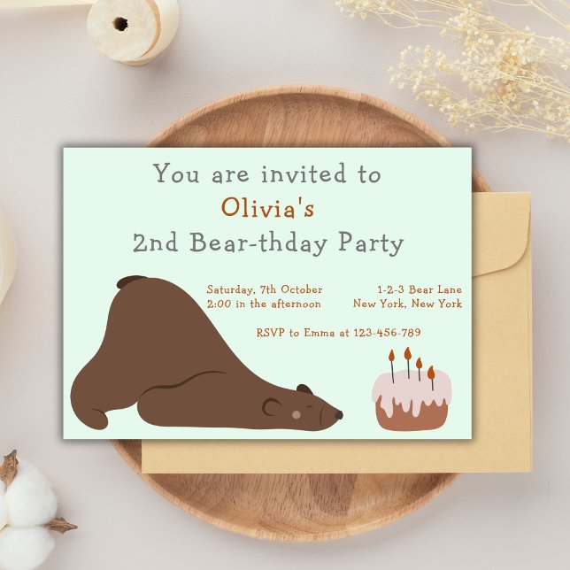 Convite Festa do Bear Bear Bear (Bearthday Party Invitation with sleepy bear and a birthday cake. pastel color.)