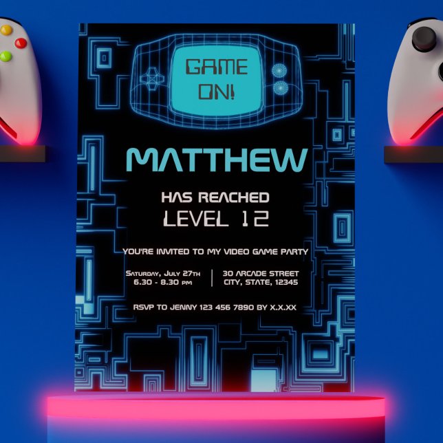 Convite Festa legal de Jogo de Teen Negro Azul do Marinho  (Cool Modern Navy Blue Black Teen Video Game Night Invitation)