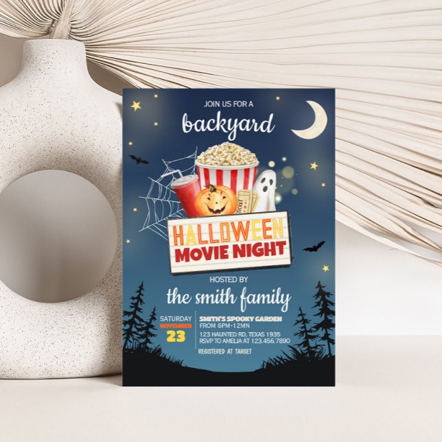 Convite Festa Noturna de Cinema de Halloween no Quintal As (Scary Backyard Halloween Horror Movie Night Party Invitation)