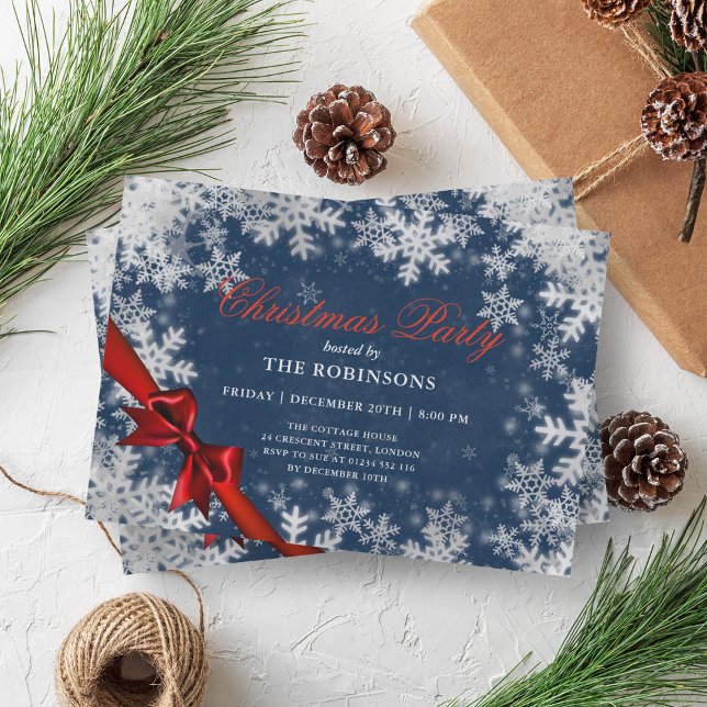 Convite Festivo Feriado Marinho de Prata Natal e Fita Verm (Festive Holiday Christmas Silver & Red Ribbon Navy Invitation)