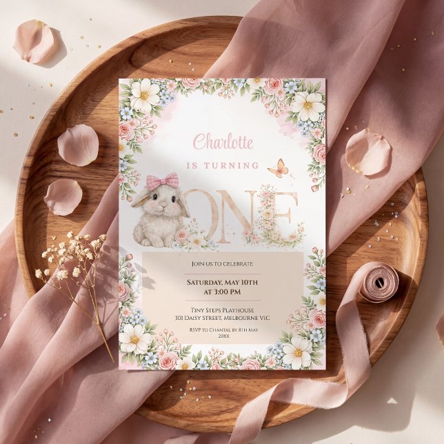 Convite First Birthday Invitation Bunny Floral (Criador carregado)