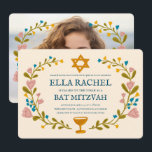Convite Flaoral Wreath Bat Mitzvah Personalizado desenhado<br><div class="desc">Cartão perfeito para anunciar um bar mitzvah, bat mitzvah ou outra celebração judaica! Mão fez arte para você! TOTALMENTE PERSONALIZÁVEL! Clique em "Personalizar" acima para editar o texto e adicionar sua própria foto ao verso. Clique em "editar usando a ferramenta design" para ajustar as fontes, cores e posicionamentos. Você também...</div>
