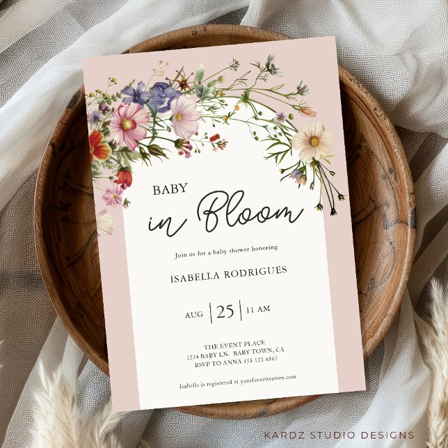 Convite Flor Selvagem em Chá de fraldas Bloqueado (Personalize this elegant chic Baby in Bloom Baby Girl Shower Invitation in wildflower themed shower.)