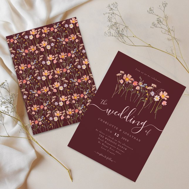 Convite Flor Silvestre Boho Outono Borgonha & Rosa Pêssego (Elegant watercolor wildflower meadow burgundy blush pink wedding invitation)