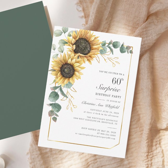 Convite Floral Eucalyptus Sunflower 60th Festa de aniversá (Floral Sunflower Eucalyptus Script 60th Birthday Party Invitation)