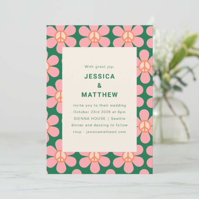 Convite Floral Retro Paz Rosa Verde Casamento Groovy (Em pé/Frente)