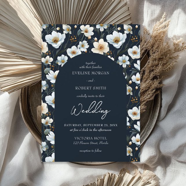 Convite Flores brancas e elegantes arcos-prados (Elegant white wild flowers meadow blue arch invitation)