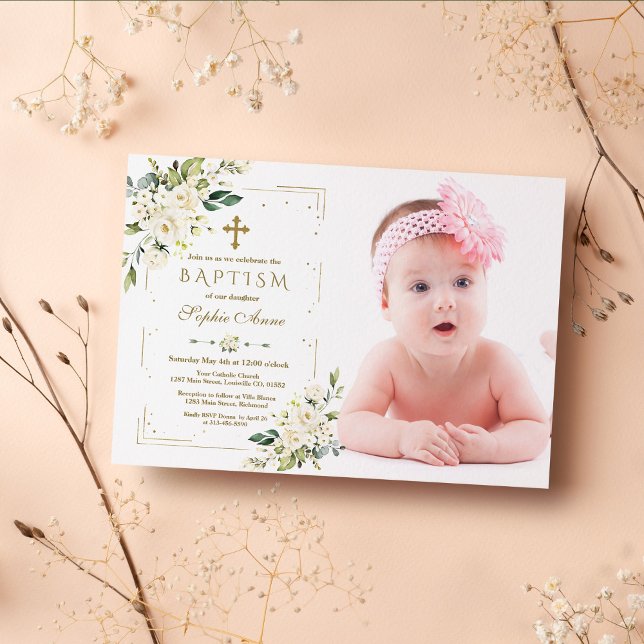 Convite Flores Brancas Foto Dourada do Frame de Literatura (trendy white flowers photo girl baptism, white floral gold baptism, modern elegant photo baptism)