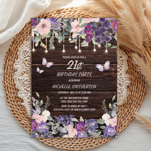 Convite Flores Rosa Roxo Borboletas Madeira Rústica 21º  (Purple and pink watercolor floral and butterflies on rustic wood 21st birthday party invitation)