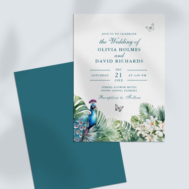 Convite Flores Tropicais Borboleta Casamento Pavão Azul Tu (Teal Peacock Tropical Flowers Butterfly Wedding Invitation on a white table)