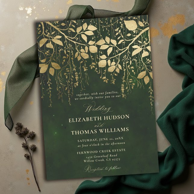 Convite Floresta Encantada Caça Verde Folhagem Dourada Cas (enchanted forest wedding invitations hunter green gold foliage elegant modern classic)