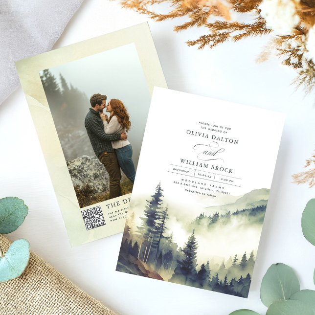 Convite Foggy Mountain Pines Rustic Código QR Casamento (Foggy Mountains Woodland Wedding Photo Invitation)