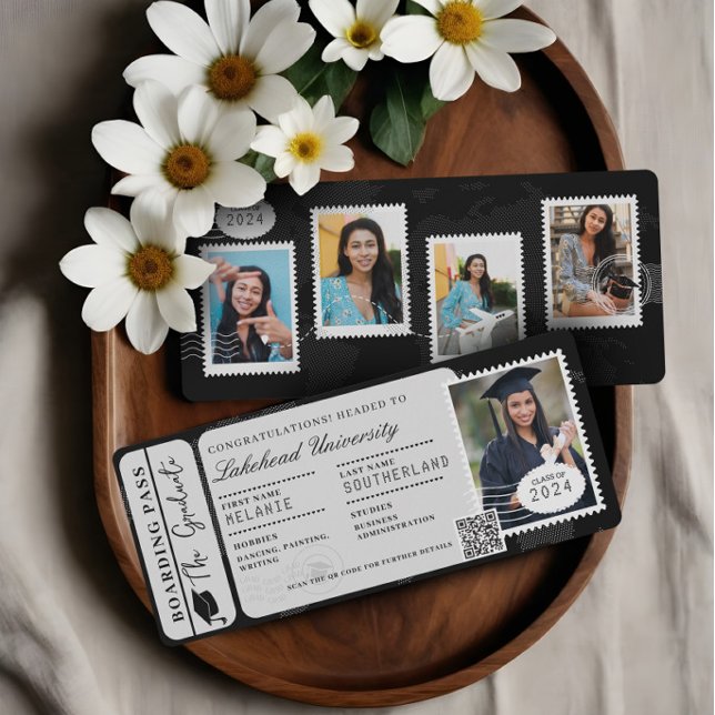 Convite Formando Adventure Aguarda Bilhete de Plano de Pas (Grad Adventure Awaits Boarding Pass Plane Ticket Invitation)