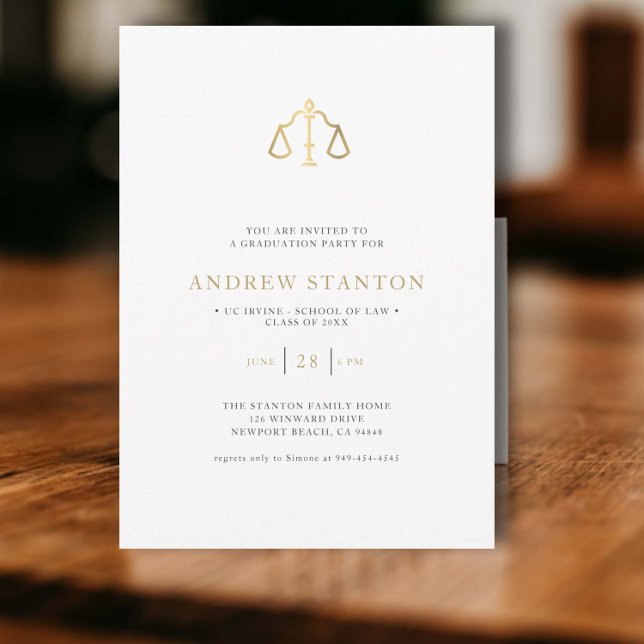 Convite Formatação na Faculdade de Direito — Escalas de Ju (law school graduation party invitation gold scales of justice black white gold elegant modern classy)