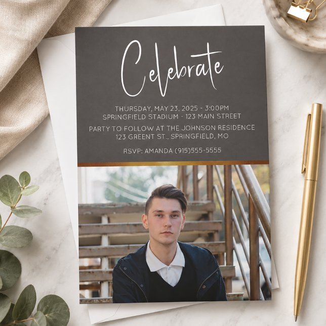Convite Formatura Foto Moderna Masculina (Masculine Graduation Announcement)