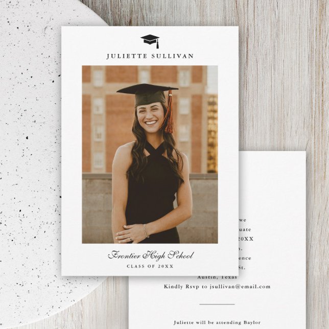 Convite Formatura Foto Tipo Mínimo (Simple black and white typography photo  graduation invitations.)