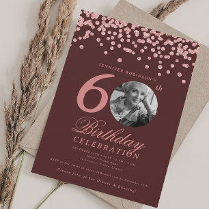 Convite Foto 60th Birthday Rosa Dourado Confetti Burgundy