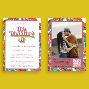 Convite Foto Boho Groovy Retro QR Código Pink Wavy Casamen