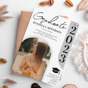 Convite Foto bold Graduação em branco em arco de 2023