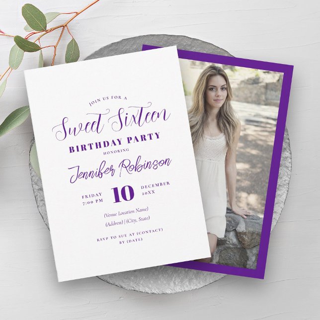 Convite Foto Branca Roxa Simples Moderna Doce 16 Dezesseis (Simple Modern Purple White Photo Sweet 16 Sixteen Invitation)