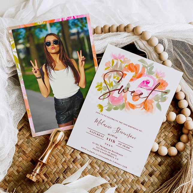 Convite Foto chic floral pastel bonito moderna Sweet 16 (Modern pretty pastel floral chic photo Sweet 16 Invitation)