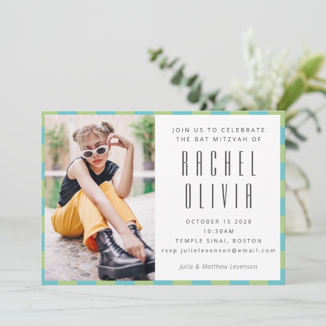 Convite Foto da Bat Mitzvah com Xadrez Azul Verde Retro (Em pé/Frente)