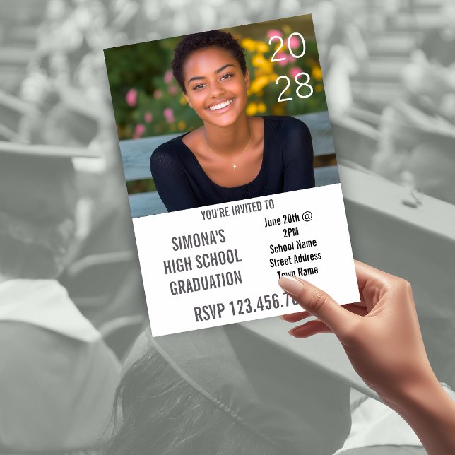 Convite Foto da Garota na Lousa Ano do Ensino Médio  (Chalkboard Girl's Photo High School Year Invitation)