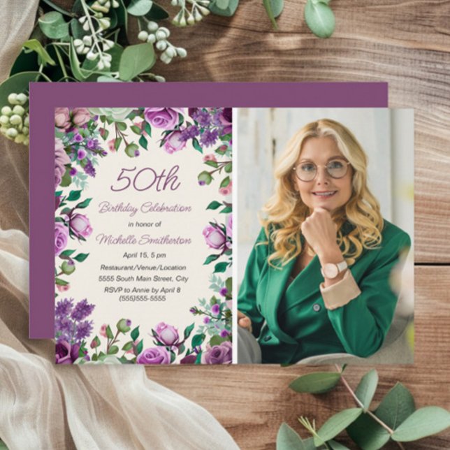 Convite Foto de 50º aniversário do Purple Mint Green Flora (Purple floral 50th birthday party photo invitation)