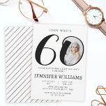 Convite Foto de aniversário de 60 anos, preto mínimo e bra<br><div class="desc">Elegante e moderno minimalista simples preto e branco 60º convite para fotos de festa de aniversário,  cartão com fotos. * A idade não pode ser alterada,  mas por favor escreva-me e eu farei uma nova listagem com a sua idade o mais rápido possível :)</div>