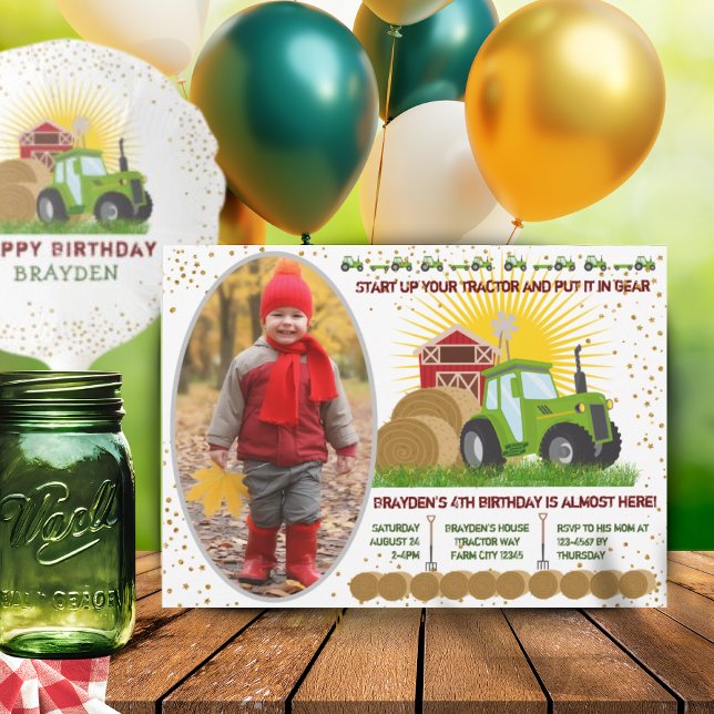 Convite Foto de aniversário do Green Trator 🚜 Barn Fazend (Green Tractor 🚜 Farm Barn Birthday Photo Invitation)