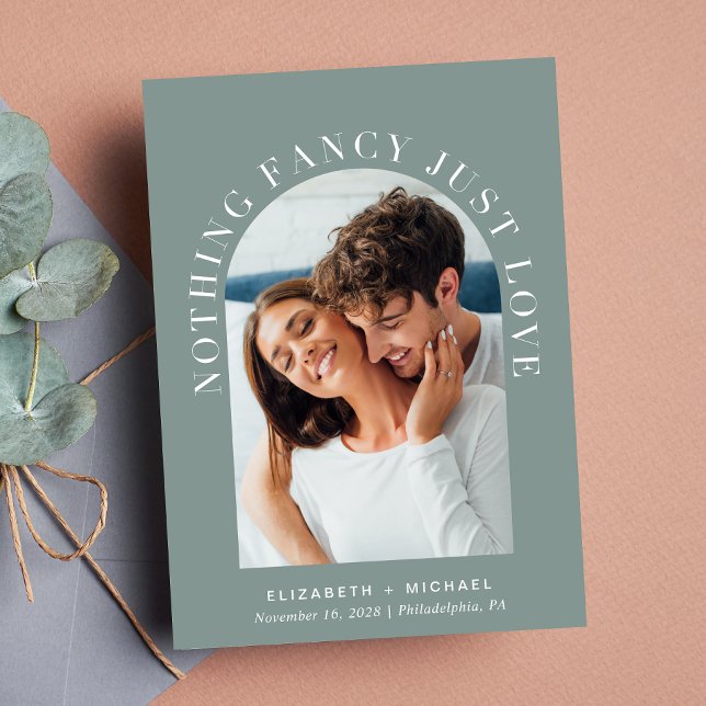 Convite Foto de Arch Nada Rico Apenas Ama Casamento Sage (Criador carregado)