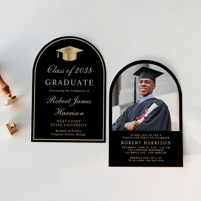 Convite Foto de arco elegante Festa de formatura Dourada p (An elegant arch-shaped college graduation party invitation to celebrate the graduate's achievements)