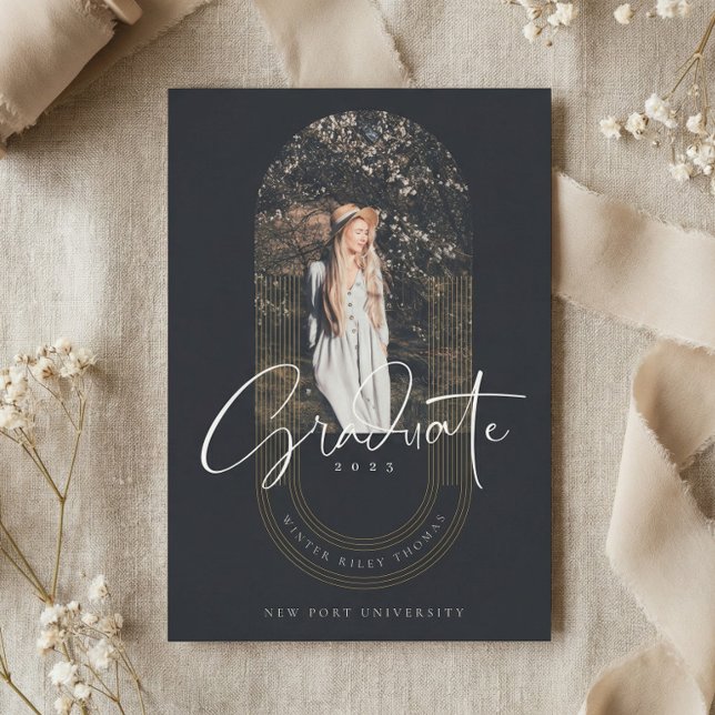 Convite Foto de Arcos Concentrados Geométricos do Formando (Modern Graduate Arch Graduation Photo Announcement)