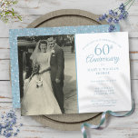 Convite Foto de Casamento de Diamond Confetti, 60 anos<br><div class="desc">Personalize com sua foto favorita de casamento e detalhes especiais de comemoração do 60º aniversário de diamante na tipografia azul de diamante chic. Os traços inversos adoram confete cardíaco. Projetado por Thisnotme©</div>