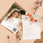 Convite Foto de Casamento Floral de Peach Coral primavera<br><div class="desc">Um convite de casamento elegante desenhado com magnólia de pêssego de aquarela e rosa florais e folhas manchadas com speck de folha de ouro e uma delicada combinação de roteiro e fontes de serifa para detalhes de casamento. Ele vem com uma bela foto que você pode personalizar e um código...</div>