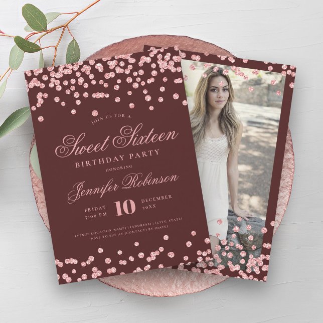 Convite Foto de Confetti, rosa Dourada Burgundy, Sweet 16 (Rose Gold Burgundy Confetti Photo Sweet 16 Invitation)