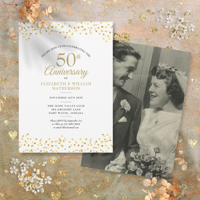 Convite Foto de Corações de Amor Dourado de Qualquer Anive (Any Year Anniversary Gold Love Hearts Photo Invitation)