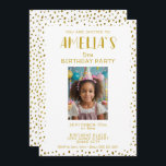 Convite Foto de Dourado Faux Glitter Kids Girl Aniversário<br><div class="desc">Dourado Convite De Aniversário Para Meninas Faux Glitter Este convite de festas de aniversário fofo tem pontos brilhantes. Carregue sua foto e personalize o convite com seu texto.</div>