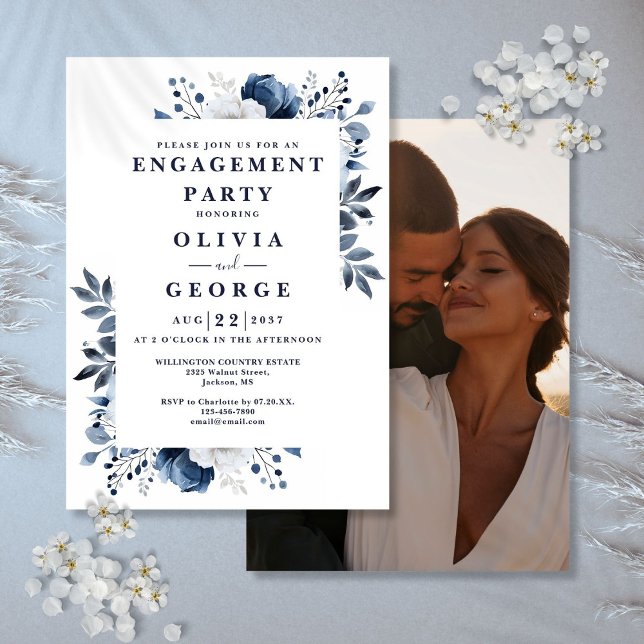 Convite Foto de Festa de noivado Floral marinho Blue Count (Navy Blue Country Floral Engagement Party Photo Invitation)