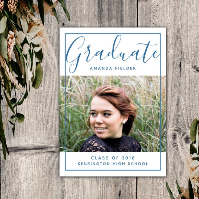 Convite Foto de Graduação com Quadro Moderno | Azul (Blue Modern Framed Graduation Photo Announcement)