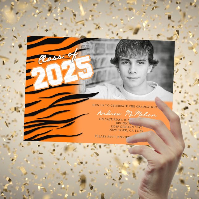 Convite Foto de Graduação de Tigre Laranja ou Bengala (Orange and Black Tiger Print Class of Any Year Graduation Invitations)