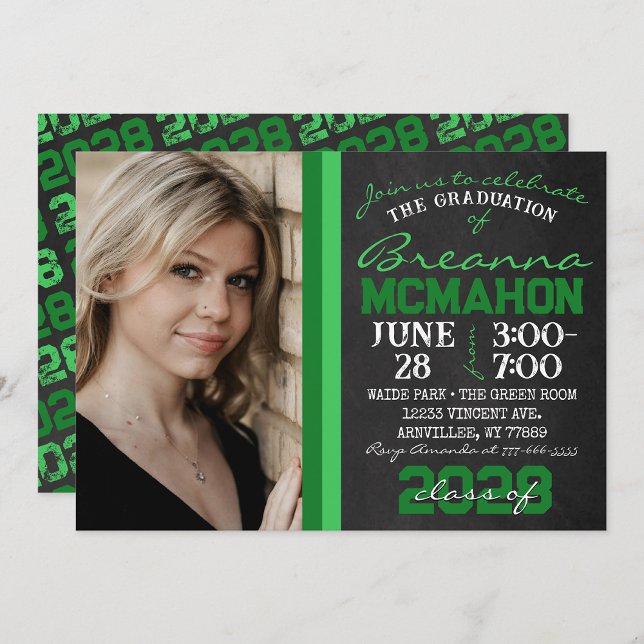 Convite Foto de Graduação do Quadro Verde ( Repeating Class Year 1 & 2 Photo Graduation Invitations & Announcements)