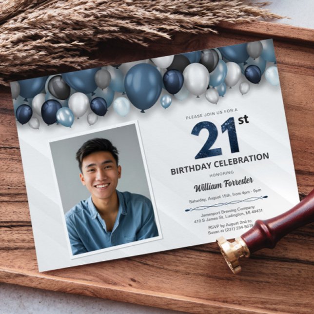 Convite Foto do aniversário de 21 anos preto e branco de p (Blue Silver Black & White 21st Birthday Photo Invitation)