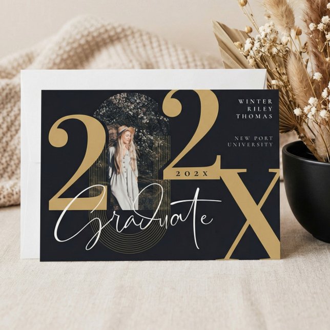 Convite Foto do Arch Concentric 2022 do Script de Formando (Minimal Modern Arch Photo Graduation Announcement)