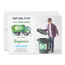 Foto do Caminhão de Lixo Verde e Preto