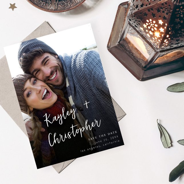 Convite Foto do Nome Moderno Chic Vertical Salvar Data (Criador carregado)