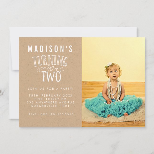Convite Foto do Número Personalizado do segundo aniversári (Frente)