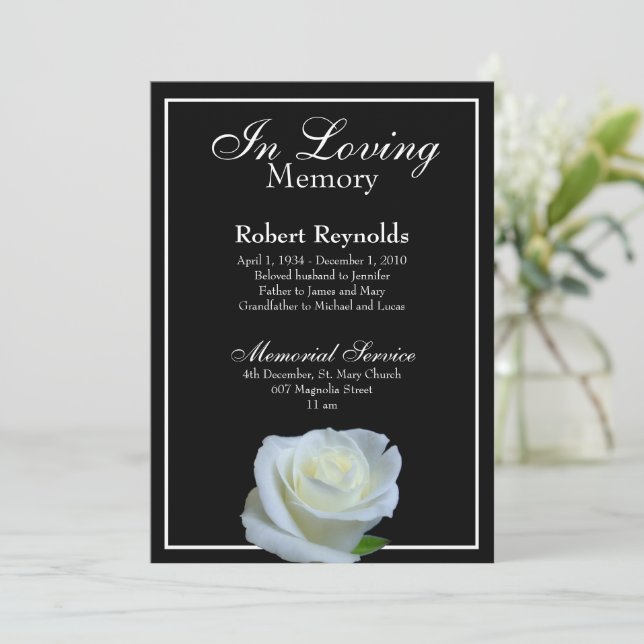 Convite Foto do Serviço Funeral ou Memorial a Preto e Bran (Em pé/Frente)