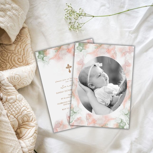 Convite Foto Dourada Batismo de Cruz Verde-Rosa Moderno (Modern Green Pink Agate Photo Gold Cross Baptism Invitation)