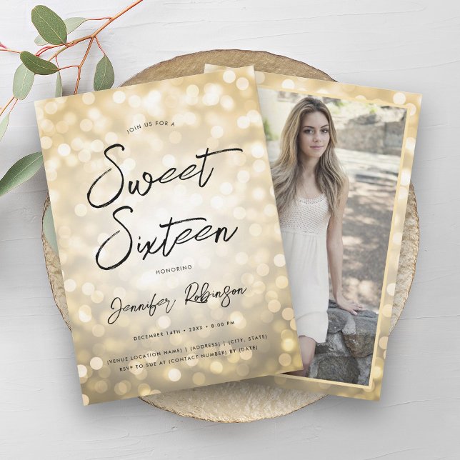 Convite Foto Dourada Moderna Festa 16 Doce (Modern Gold Lights Photo Sweet 16 Party Invitation)